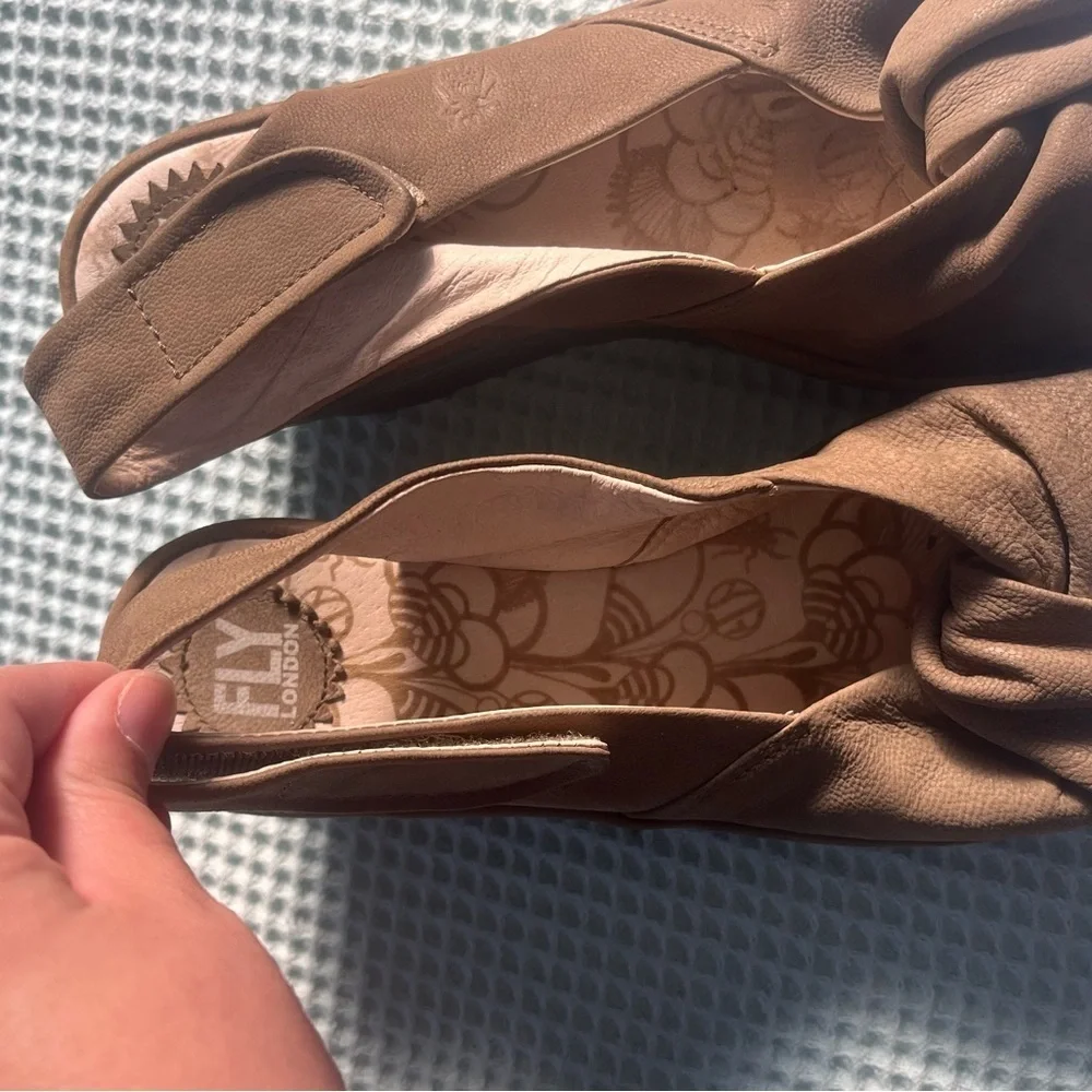 Fly London Taupe Nubuck Suede Twist Strap Wedge Sandals Size 41